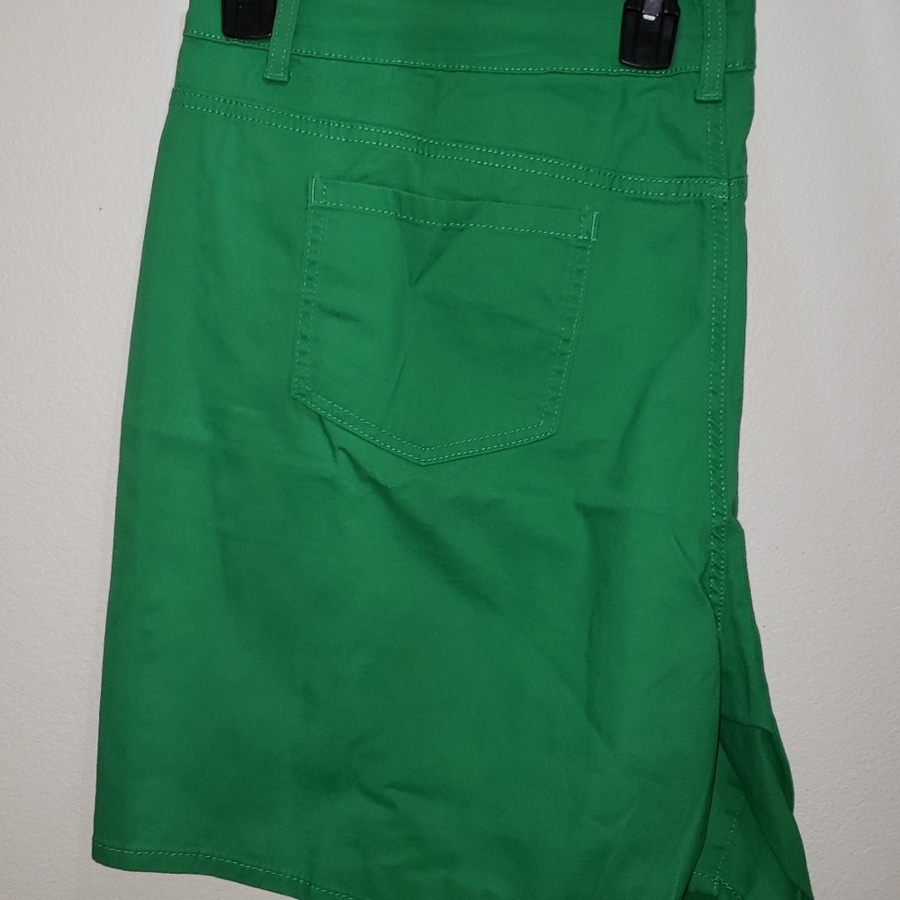 GV Kelly Green Shorts 24W